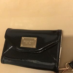Michael Kors wristlet for iPhone 4